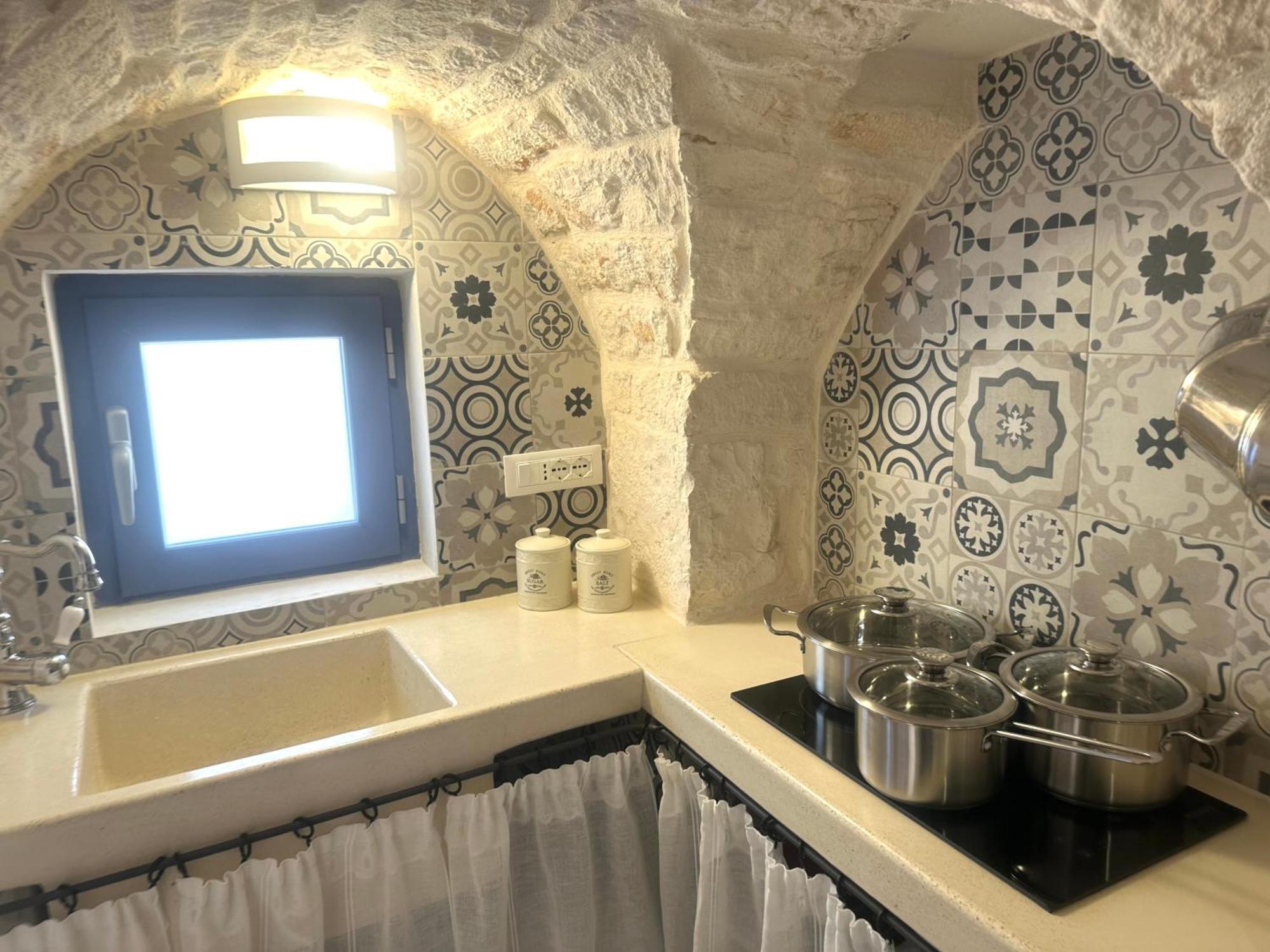 Suite La Petra Ceglie Messapica Exterior photo